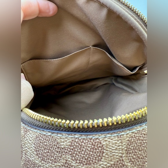 EUC Coach Court Medium Backpack in Signature Coated Canvas - Picture 11 of 12